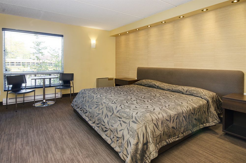 Motel Labarre Longueuil Exterior photo