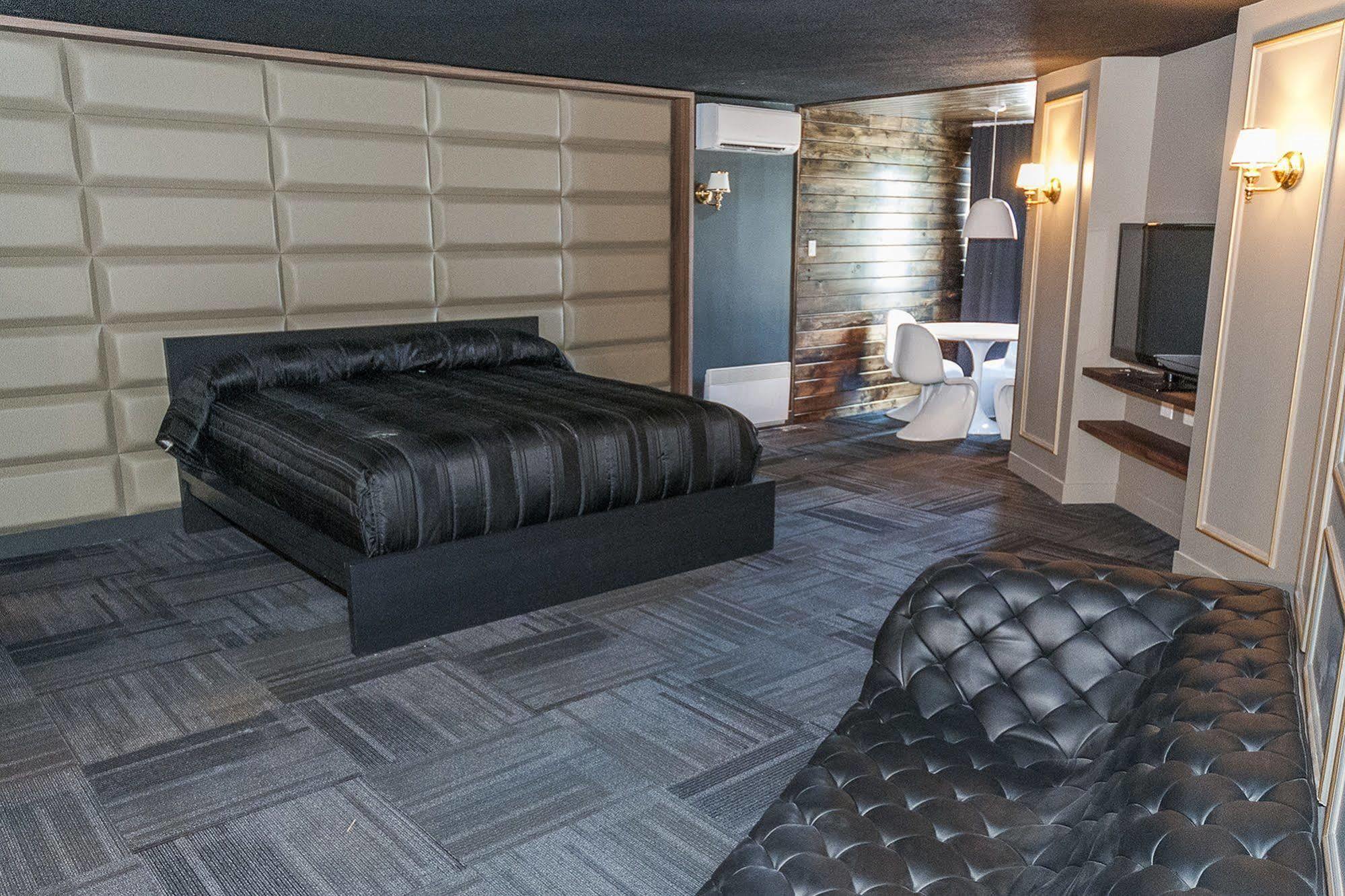 Motel Labarre Longueuil Exterior photo