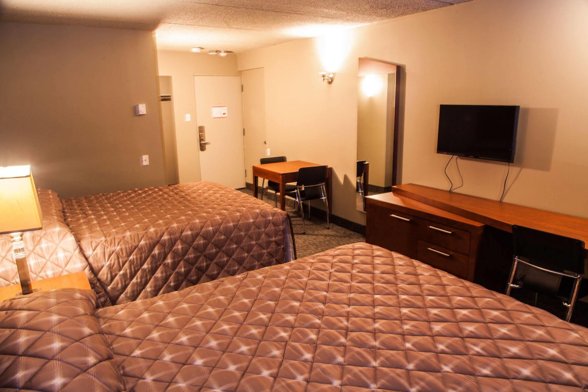 Motel Labarre Longueuil Exterior photo
